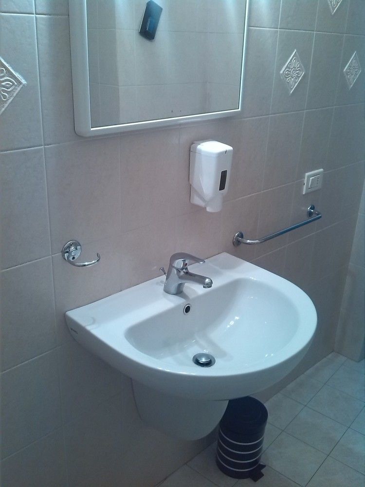 Uptown B'N'B Hotel Bergamo Ngoại thất bức ảnh